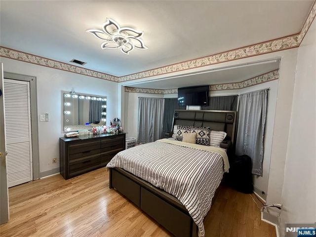 39 Pangborn Place, Hackensack, NJ 07601