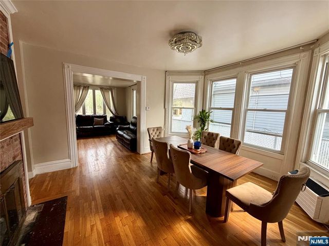 39 Pangborn Place, Hackensack, NJ 07601