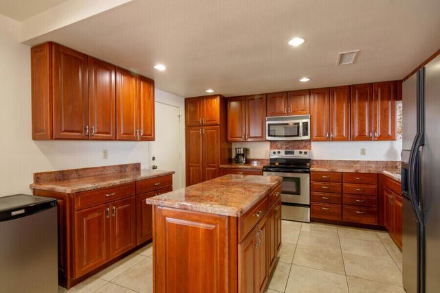 6110 Saint Andrews Plaza, Palm Springs, CA 92264