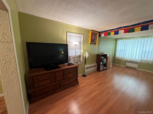 39-68 59th Street, Woodside, NY 11377