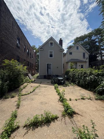 39-68 59th Street, Woodside, NY 11377