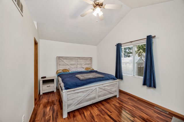 313 4th Street NW, Altoona, IA 50009