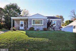 19 KLEIN AVE, Lebanon, PA 17042