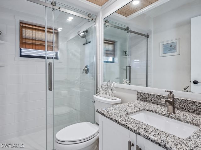 515 Bradford CT, Marco Island, FL 34145