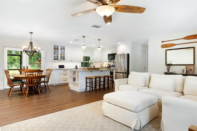 5605 78TH AVENUE E, Palmetto, FL 34221