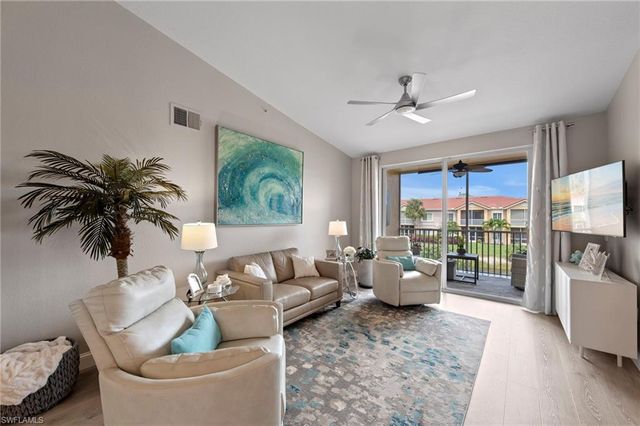20261 Estero Gardens CIR 207, Estero, FL 33928