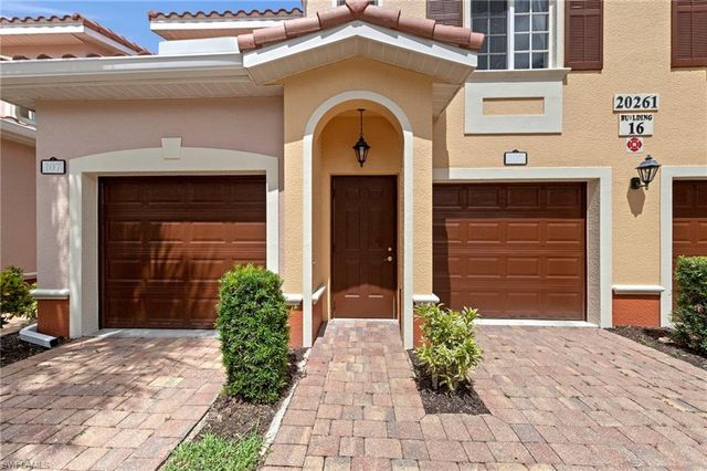 20261 Estero Gardens CIR 207, Estero, FL 33928