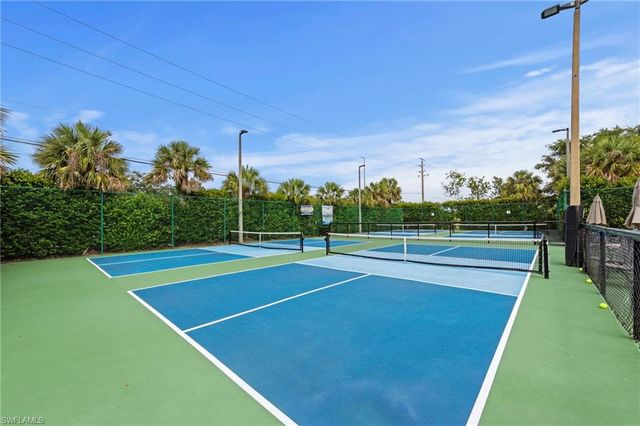20261 Estero Gardens CIR 207, Estero, FL 33928
