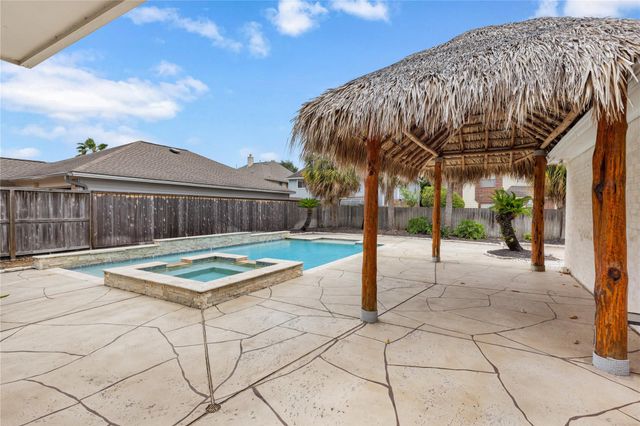 5019 Baywood Drive, Pasadena, TX 77505
