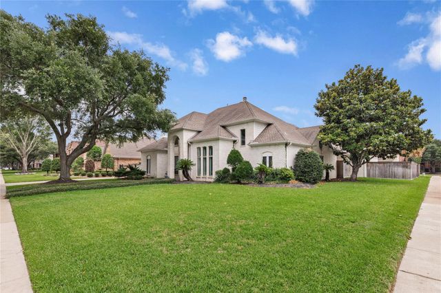 5019 Baywood Drive, Pasadena, TX 77505