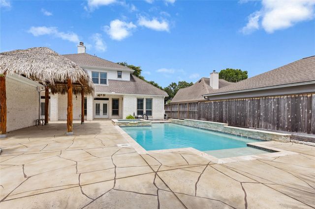 5019 Baywood Drive, Pasadena, TX 77505