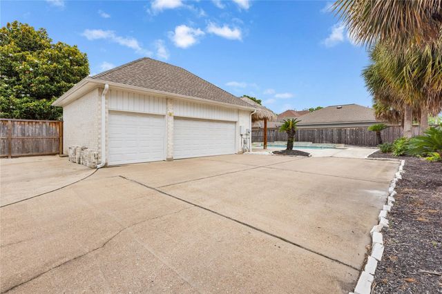 5019 Baywood Drive, Pasadena, TX 77505