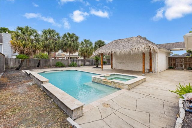 5019 Baywood Drive, Pasadena, TX 77505