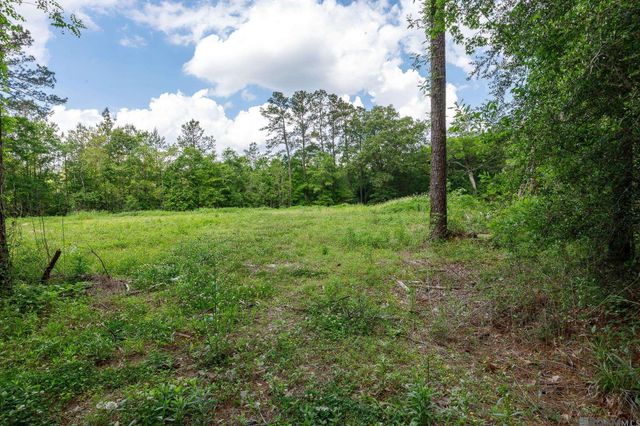 3a, 3b, & 4a Aydell Ln, French Settlement, LA 70733