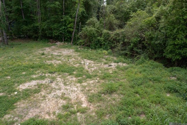 3a, 3b, & 4a Aydell Ln, French Settlement, LA 70733