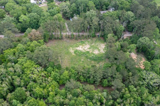 3a, 3b, & 4a Aydell Ln, French Settlement, LA 70733
