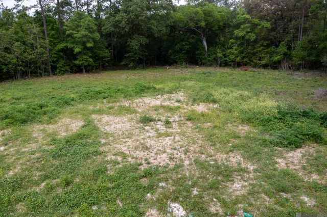 3a, 3b, & 4a Aydell Ln, French Settlement, LA 70733