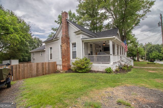 14 2nd Avenue, Newnan, GA 30263