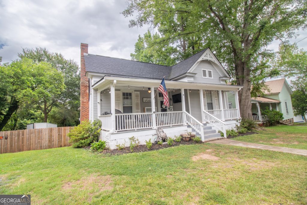 14 2nd Avenue, Newnan, GA 30263