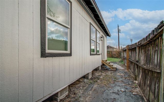 4416 Kingsdale Street, Pasadena, TX 77503