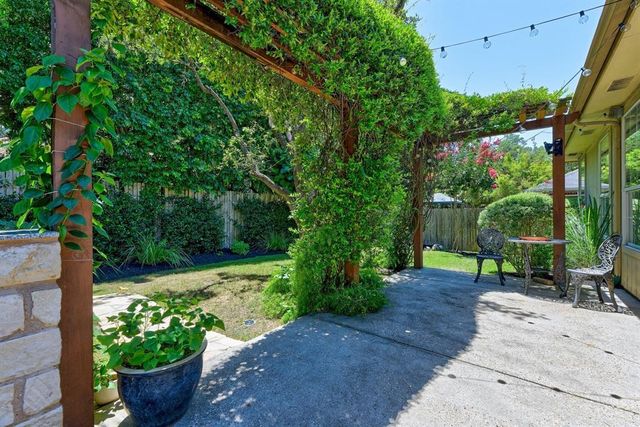 4809 Rutherglen DR, Austin, TX 78749