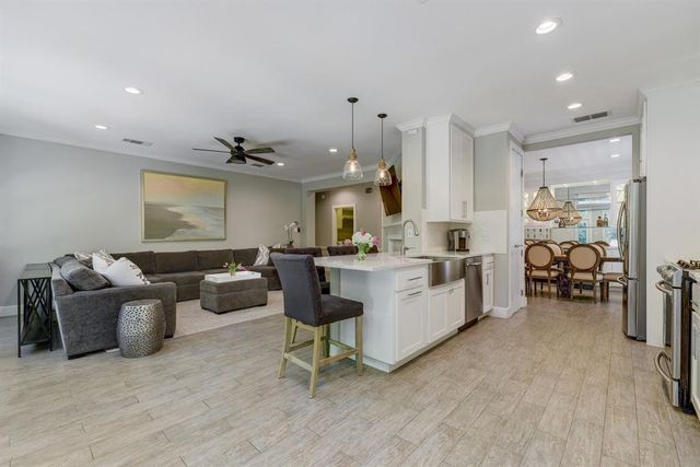 4809 Rutherglen DR, Austin, TX 78749