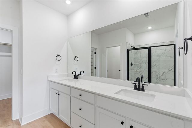 2430 Longfellow Drive, Bentonville, AR 72713