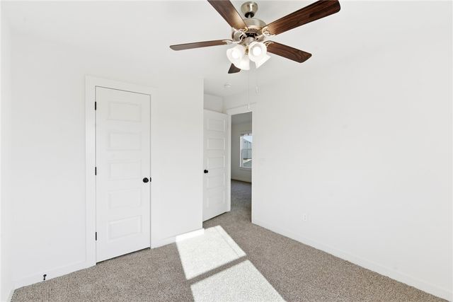 2430 Longfellow Drive, Bentonville, AR 72713