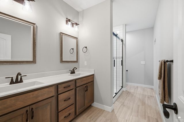 4660 Raven Creek, Manhattan, KS 66502