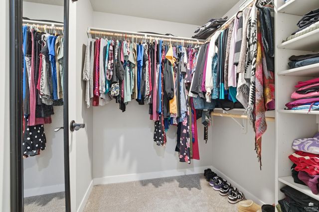 4660 Raven Creek, Manhattan, KS 66502