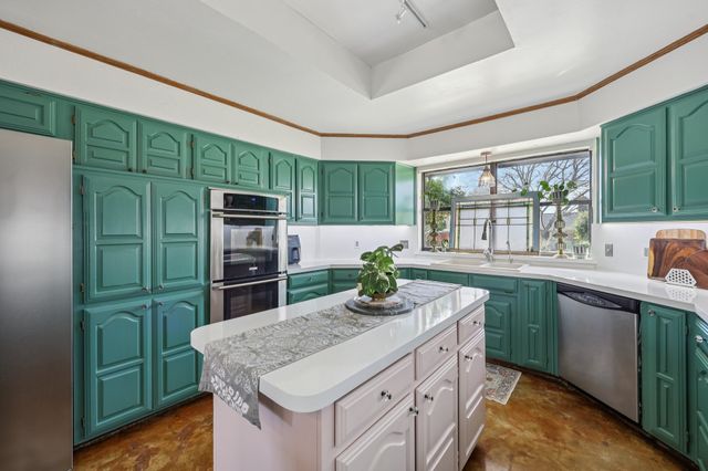 10202 Chisholm Trail, Dallas, TX 75243