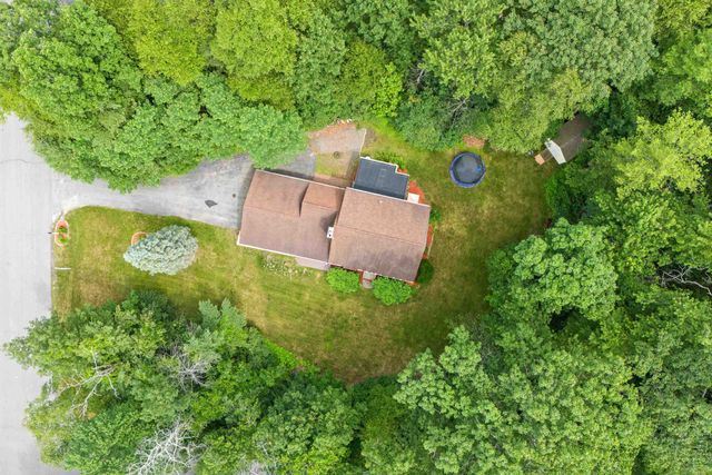 20 Wedgewood Drive, Londonderry, NH 03053