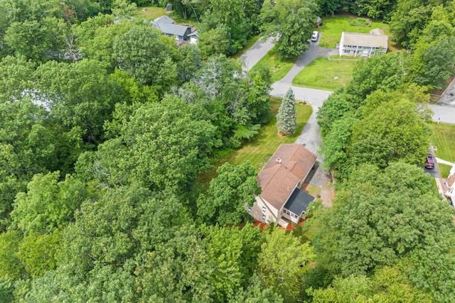 20 Wedgewood Drive, Londonderry, NH 03053