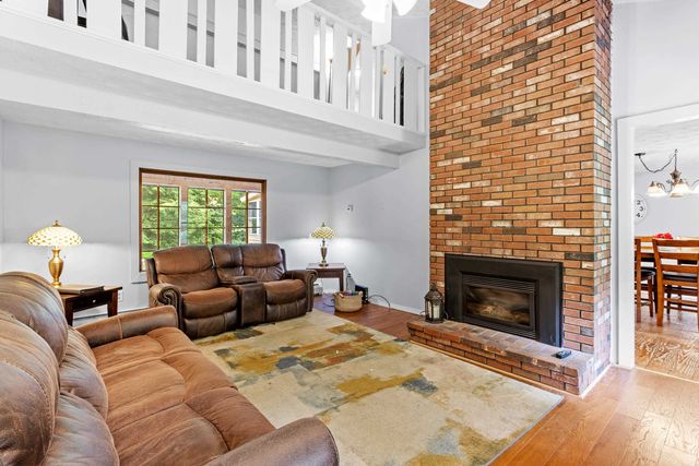 20 Wedgewood Drive, Londonderry, NH 03053