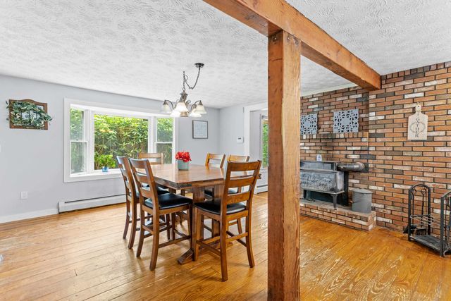 20 Wedgewood Drive, Londonderry, NH 03053