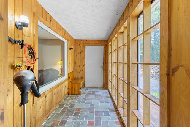 20 Wedgewood Drive, Londonderry, NH 03053