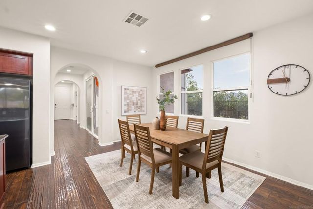 2661 Shadowbrook Way, San Marcos, CA 92078