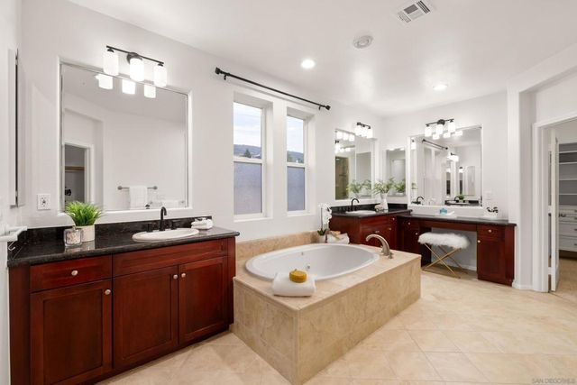 2661 Shadowbrook Way, San Marcos, CA 92078