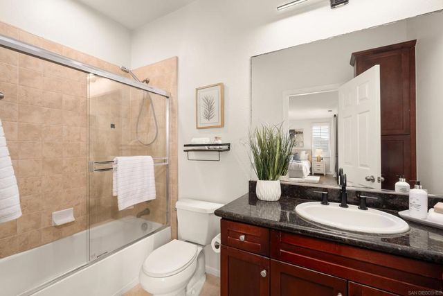 2661 Shadowbrook Way, San Marcos, CA 92078
