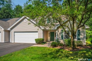 26 Shipston Drive 26, West Hartford, CT 06117