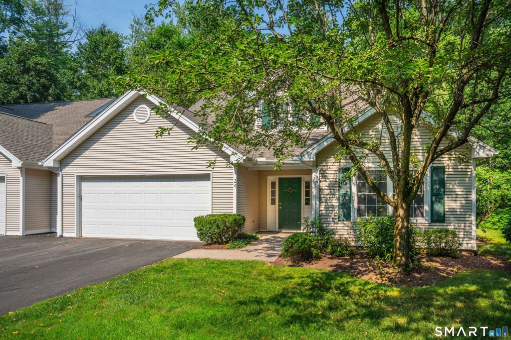 26 Shipston Drive 26, West Hartford, CT 06117