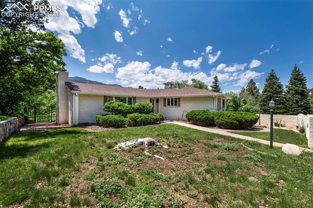 130 Cresta Road, Colorado Springs, CO 80906