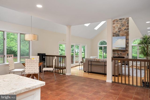 1499 WESTCLIFF DR, Pasadena, MD 21122
