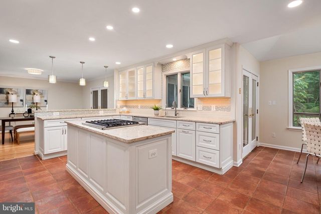 1499 WESTCLIFF DR, Pasadena, MD 21122