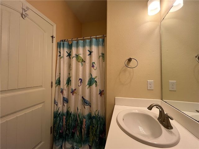 15128 Dory Dr, Corpus Christi, TX 78418