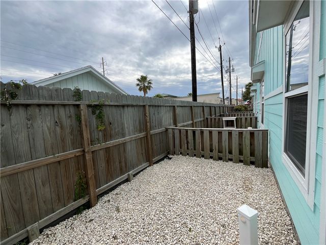 15128 Dory Dr, Corpus Christi, TX 78418