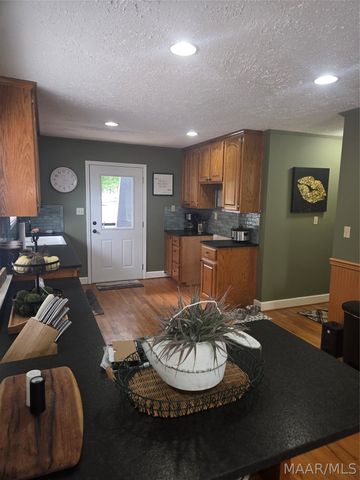 471 Beachwood Road, Wetumpka, AL 36092