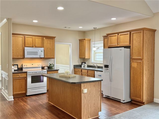 305 Linden Hall Lane, Easley, SC 29640