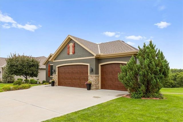 9949 Warwick Street, Lenexa, KS 66220
