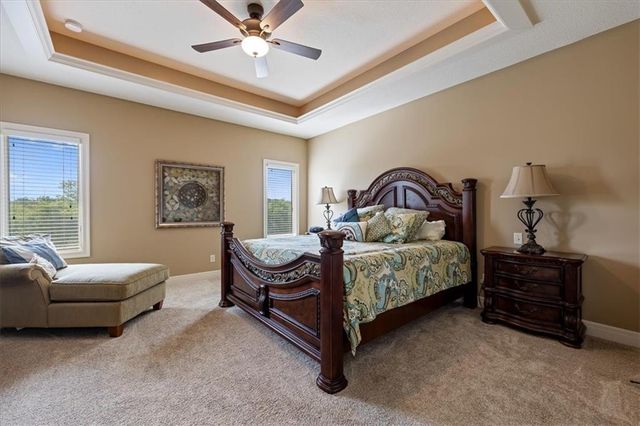 9949 Warwick Street, Lenexa, KS 66220